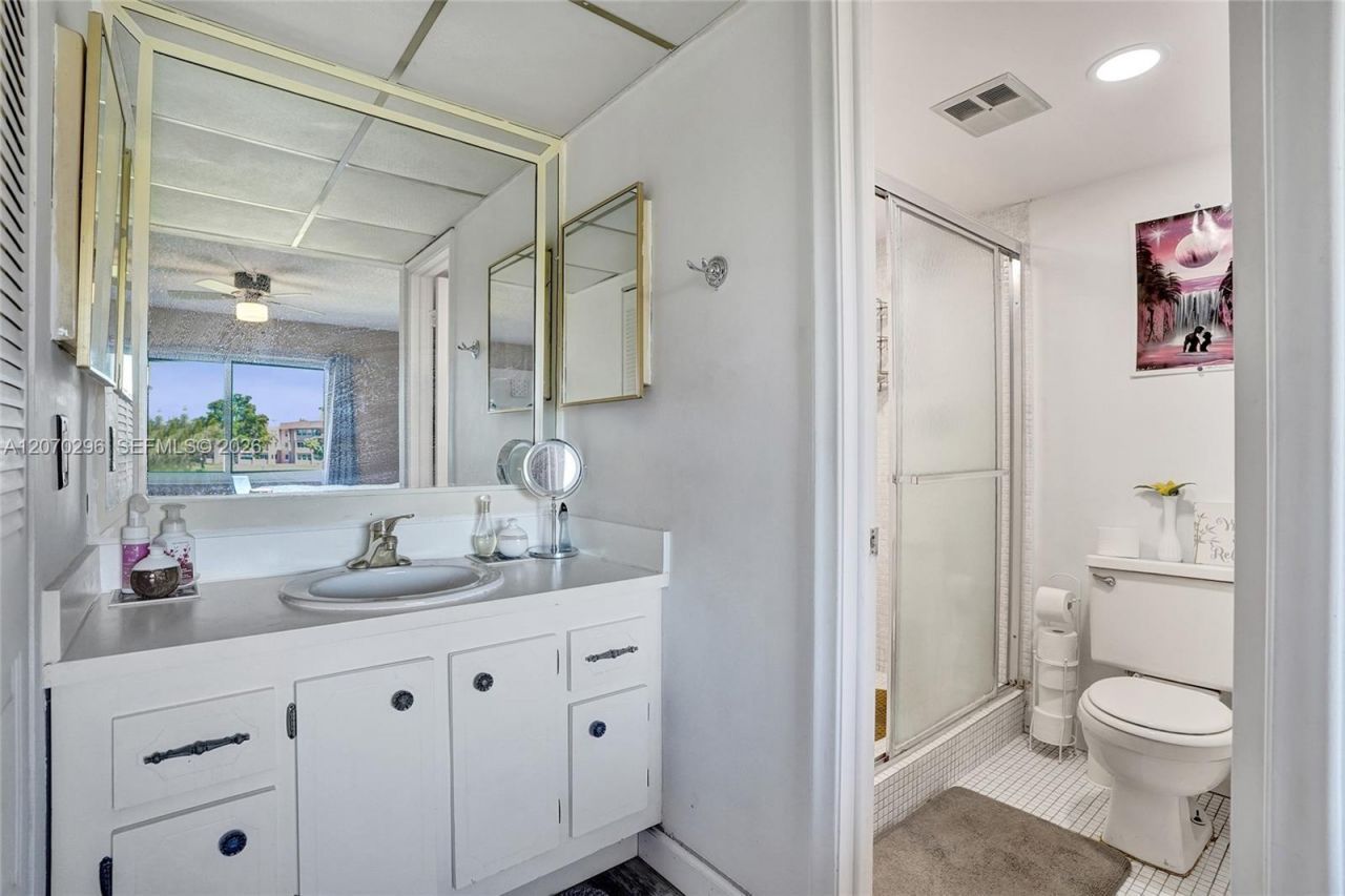 9461 Sunrise Lakes Blvd, Unit 208, Sunrise, FL 33322 Photo