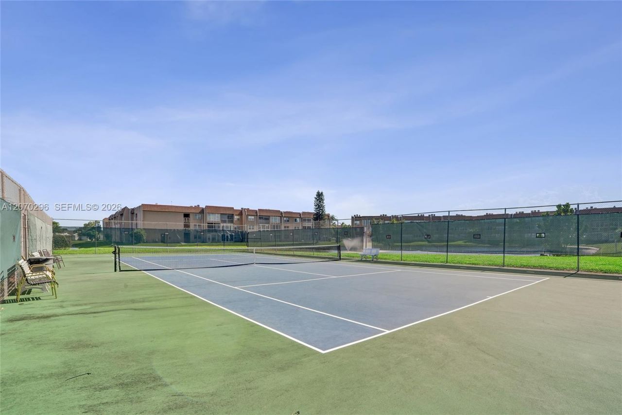 9461 Sunrise Lakes Blvd, Unit 208, Sunrise, FL 33322 Photo