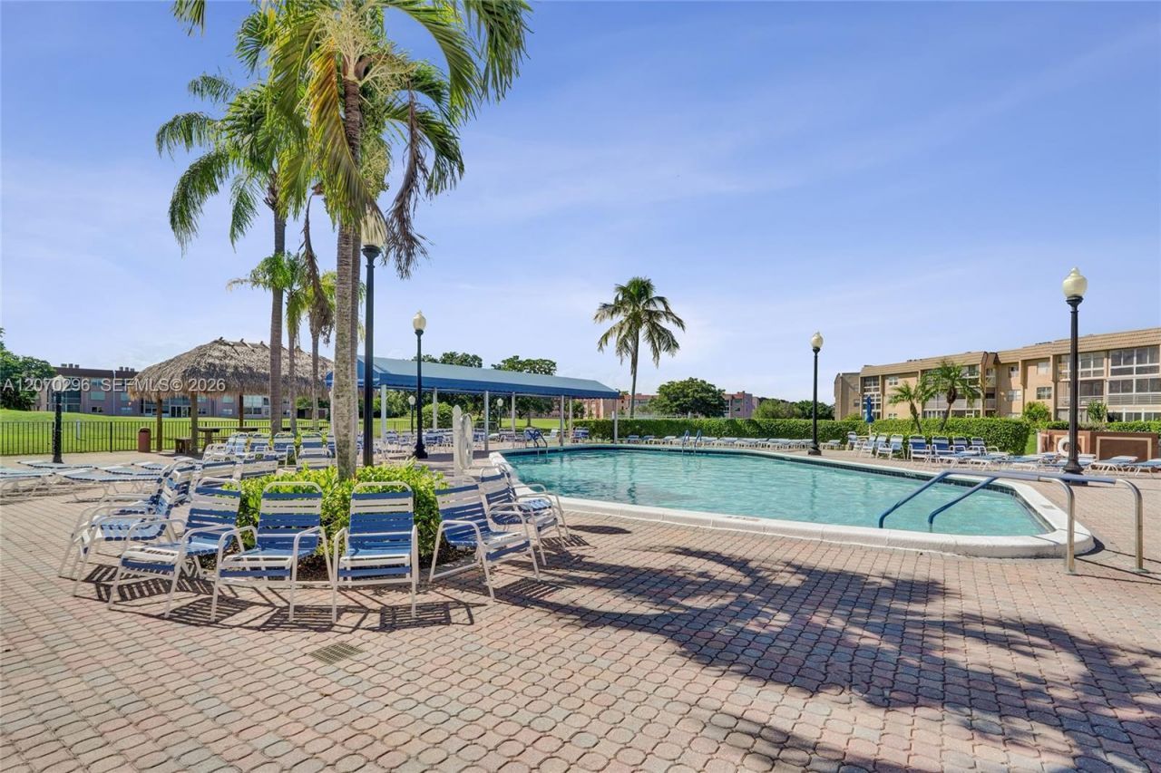 9461 Sunrise Lakes Blvd, Unit 208, Sunrise, FL 33322 Photo