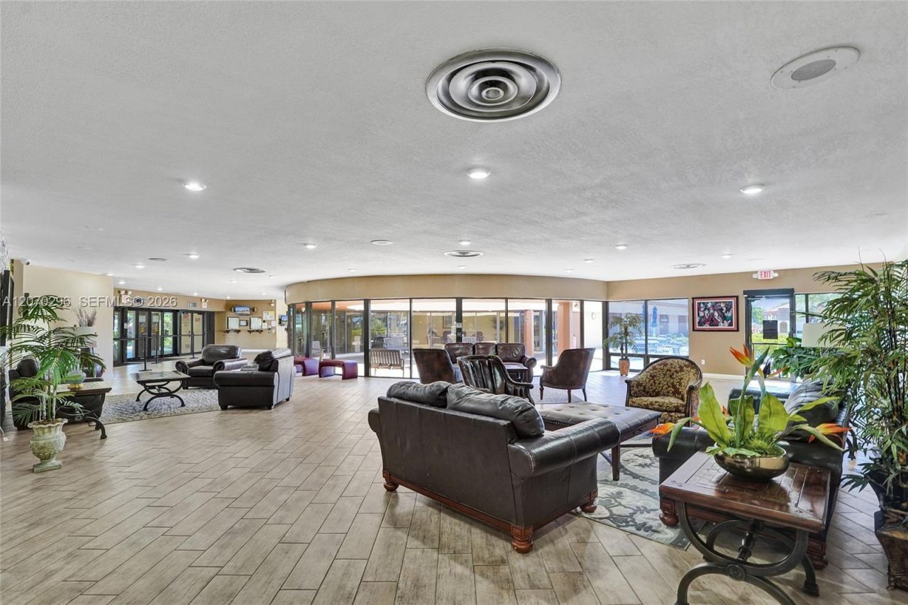 9461 Sunrise Lakes Blvd, Unit 208, Sunrise, FL 33322 Photo