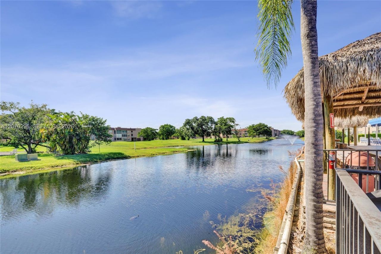 9461 Sunrise Lakes Blvd, Unit 208, Sunrise, FL 33322 Photo