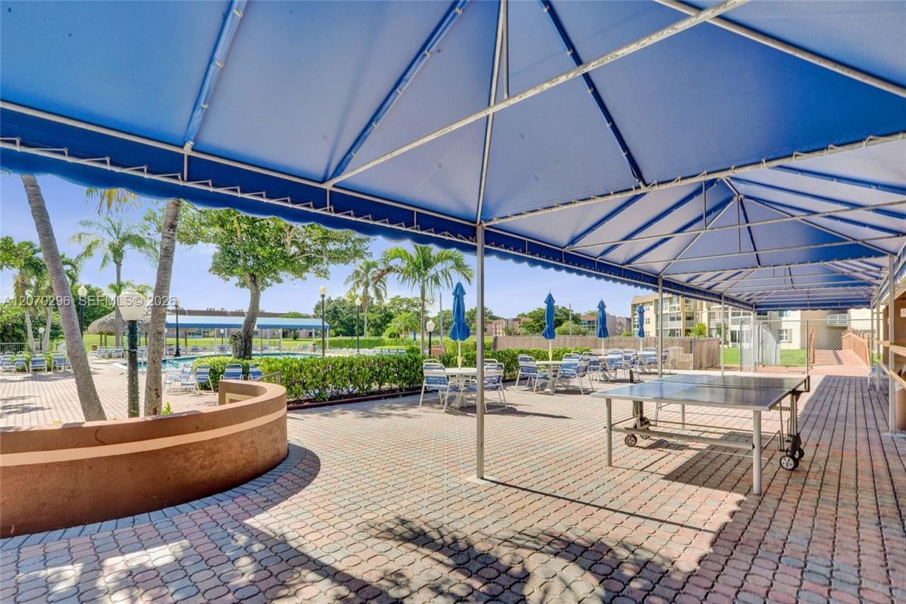 9461 Sunrise Lakes Blvd, Unit 208, Sunrise, FL 33322 Photo