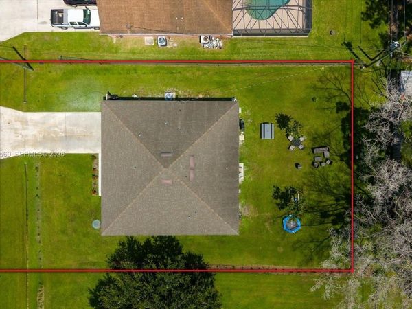 1671 SE Seashore Ln, Port St. Lucie, FL 34983