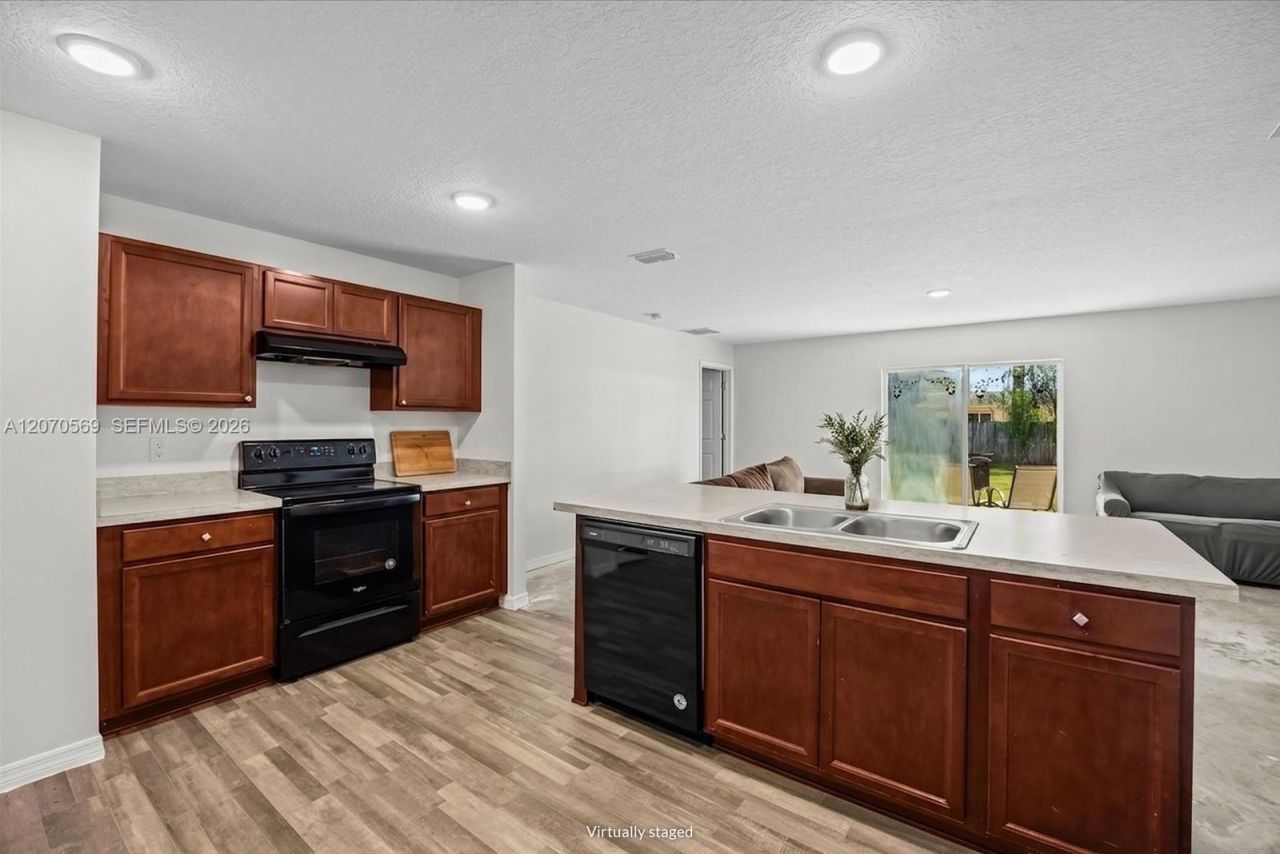 1671 SE Seashore Ln , Port Saint Lucie, FL 34983 Photo