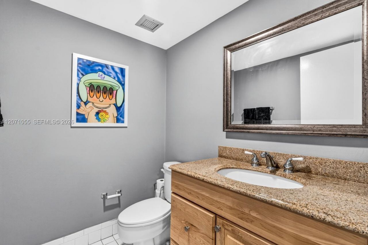 Please Call For Address, Unit 4E, North Miami Beach, FL 33160 Photo