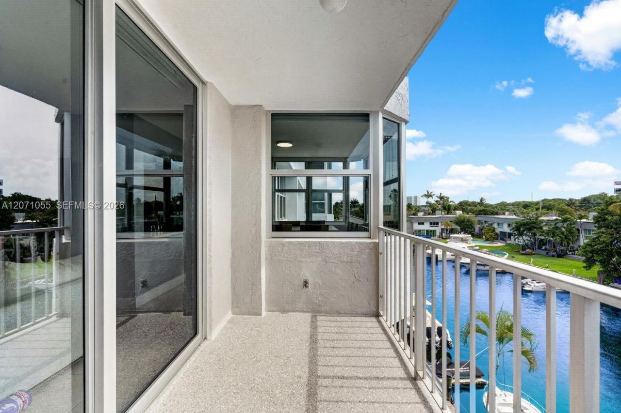 Please Call For Address, Unit 4E, North Miami Beach, FL 33160 Photo