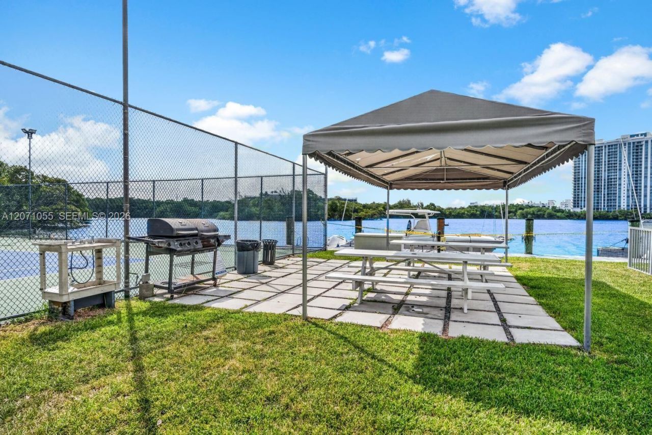 Please Call For Address, Unit 4E, North Miami Beach, FL 33160 Photo