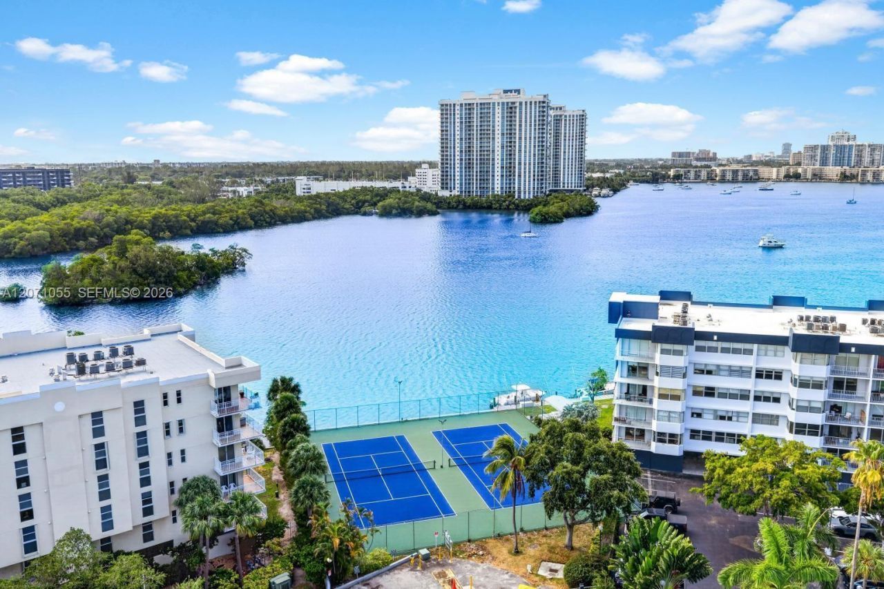 Please Call For Address, Unit 4E, North Miami Beach, FL 33160 Photo