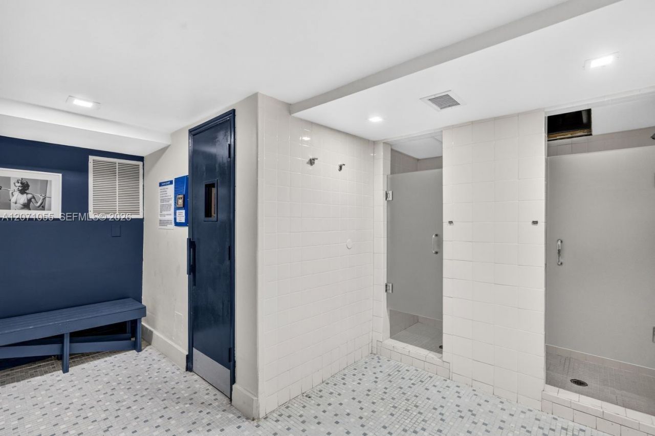 Please Call For Address, Unit 4E, North Miami Beach, FL 33160 Photo