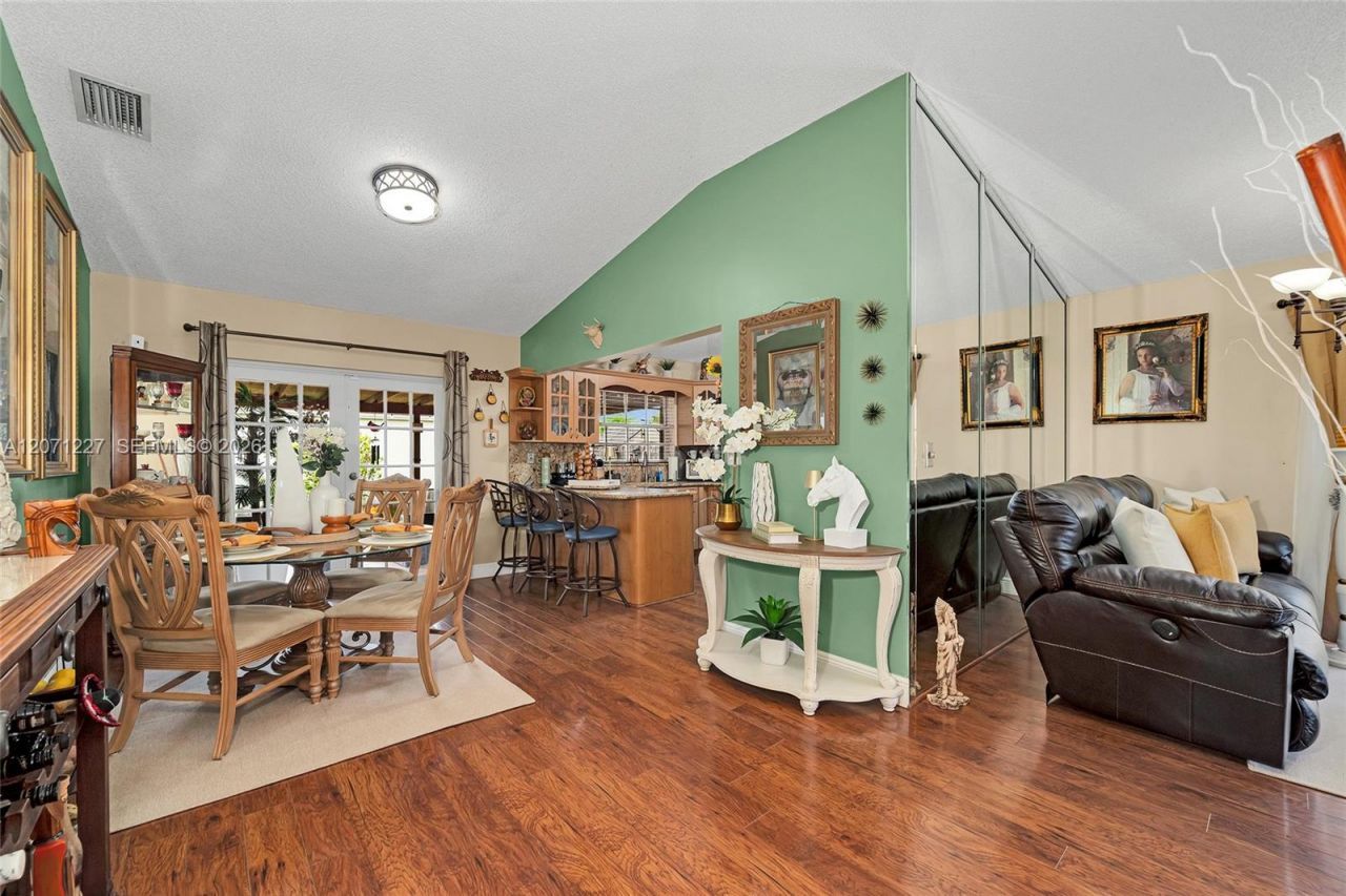12916 SW 150th Ter , Miami, FL 33186 Photo