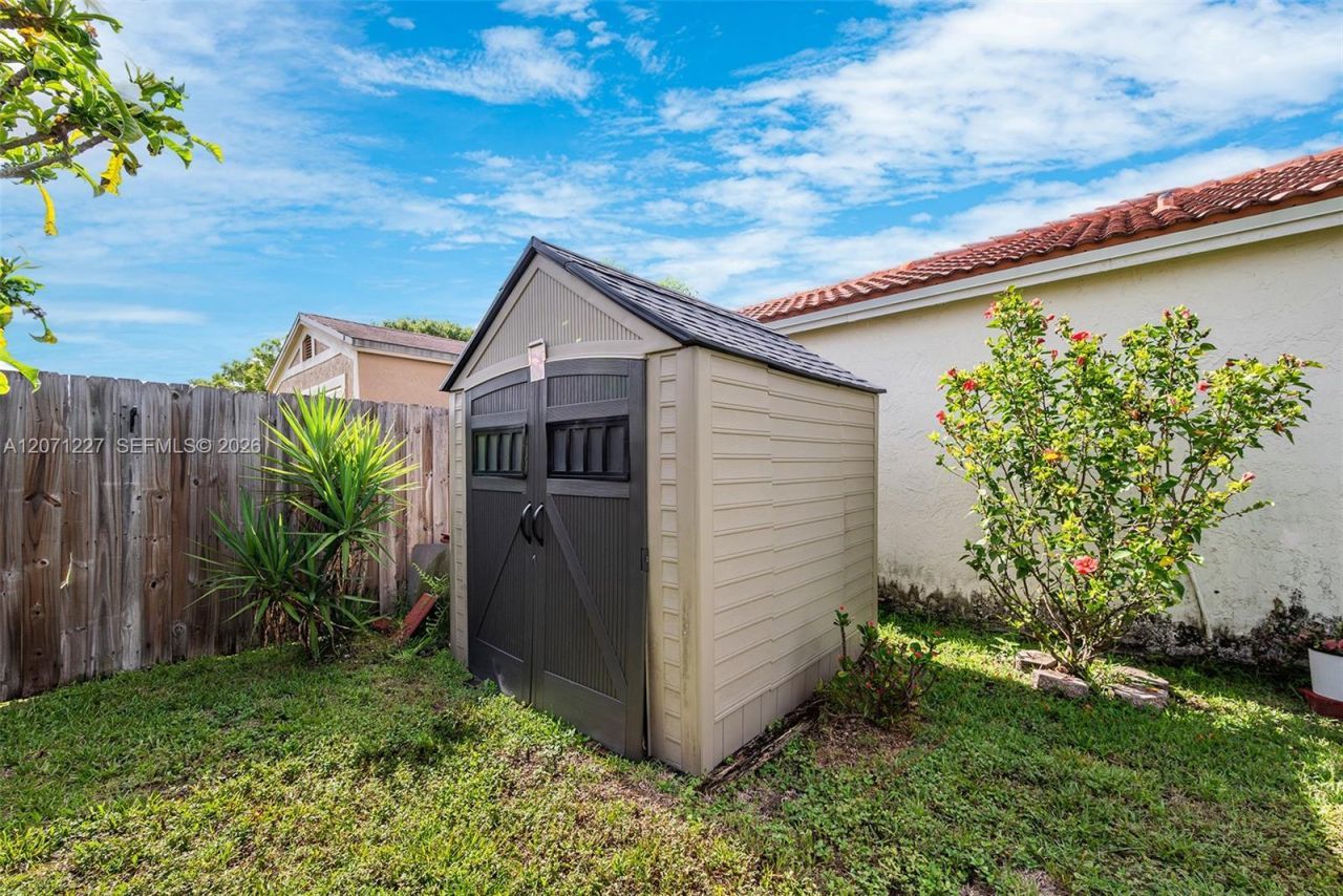 12916 SW 150th Ter , Miami, FL 33186 Photo