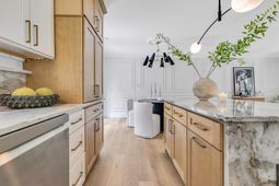 1866 Manigault Place photo 4