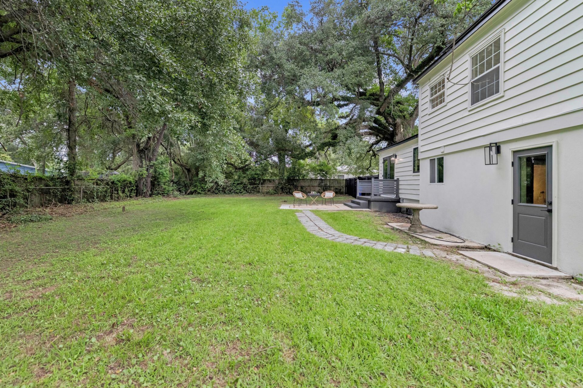 1866 Manigault Place Photo 5