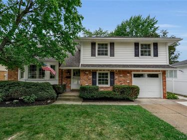 298 Donna Lea Boulevard, Buffalo, NY 14221