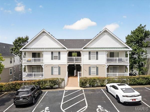 1141 Arbor Creek Drive, Unit 1D, St Louis, MO 63122