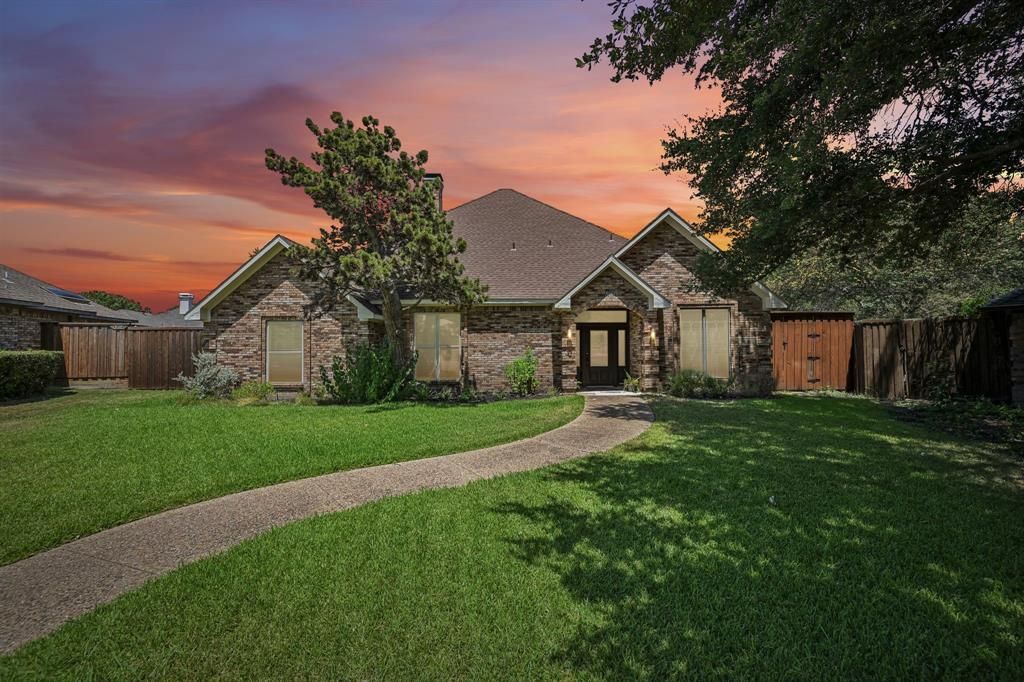 925 Spring Brook Drive, Allen, TX 75002 Main Photo