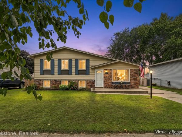50577 Bower Drive, Chesterfield Township, Mi 48047