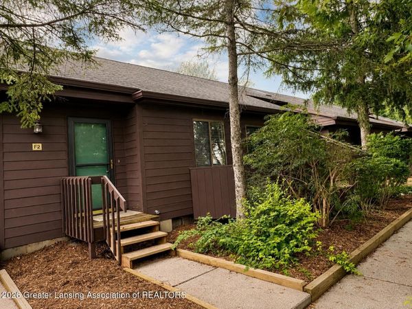 225 E Jolly Road, Lansing, MI 48910