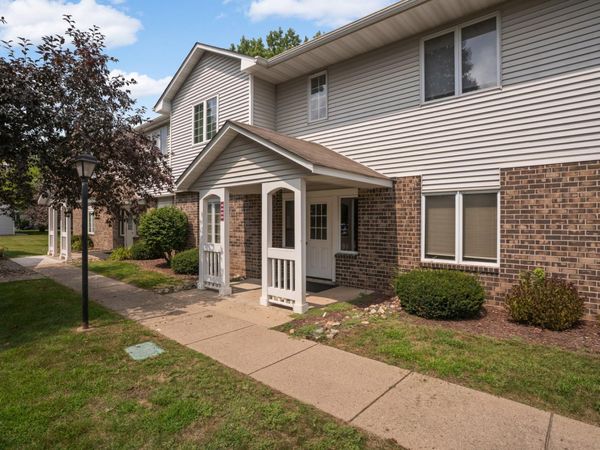 3575 Blue Jay Way , Unit 103, Eagan, MN 55123