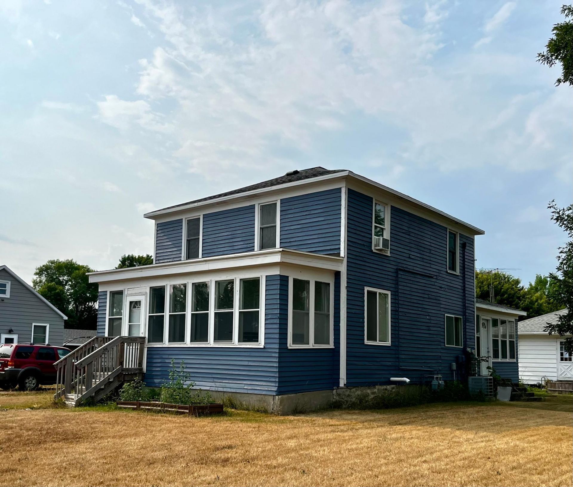 802 Hobart Street  primary photo