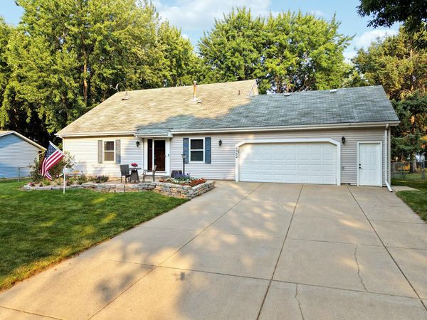 6962 Ideal Avenue S, Cottage Grove, MN 55016