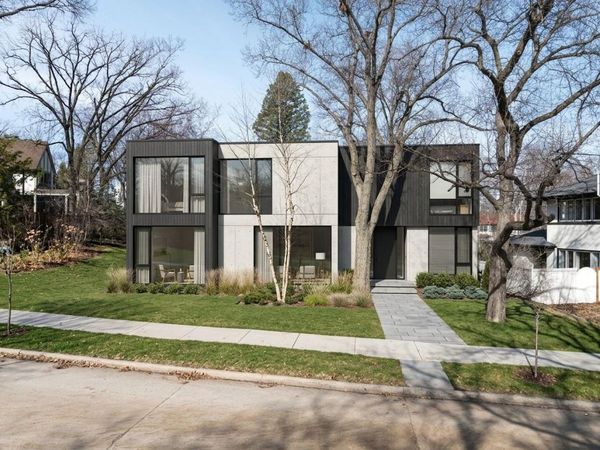 2740 Thomas Avenue S, Minneapolis, MN 55416