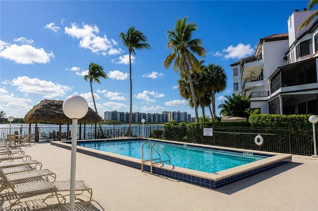 60 Pelican St W, Unit 602, Naples, FL 34113 Photo