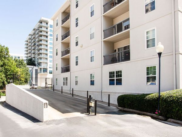 1075 Peachtree Walk NE, Unit A312, Atlanta, GA 30309