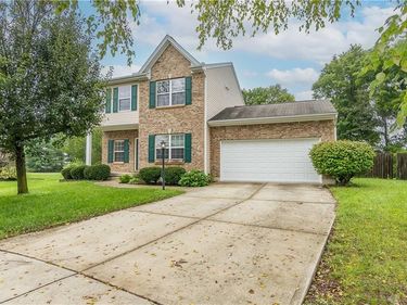 2880 Manor Court, Troy, OH 45373