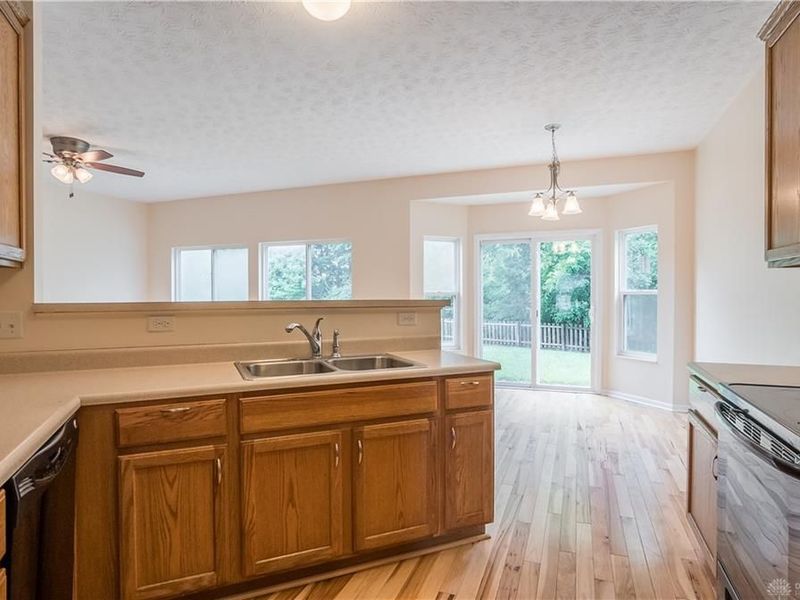 2880 Manor Court, Troy, OH 45373 Photo 10