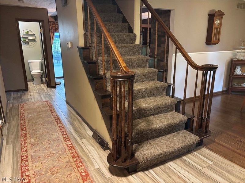 2166 Dow Drive, Akron, OH 44313 Photo 24