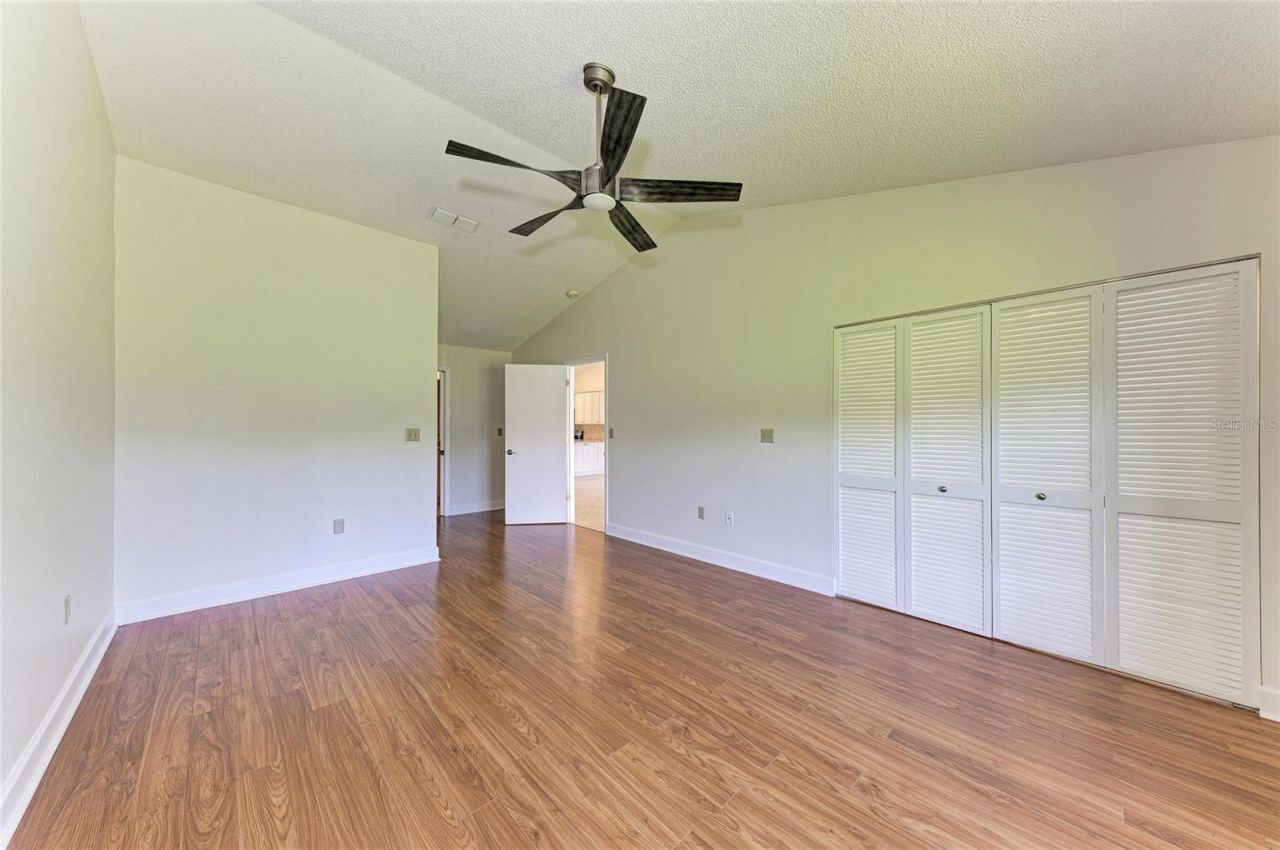 6085 Clubside Drive , Sarasota, FL 34243 Photo