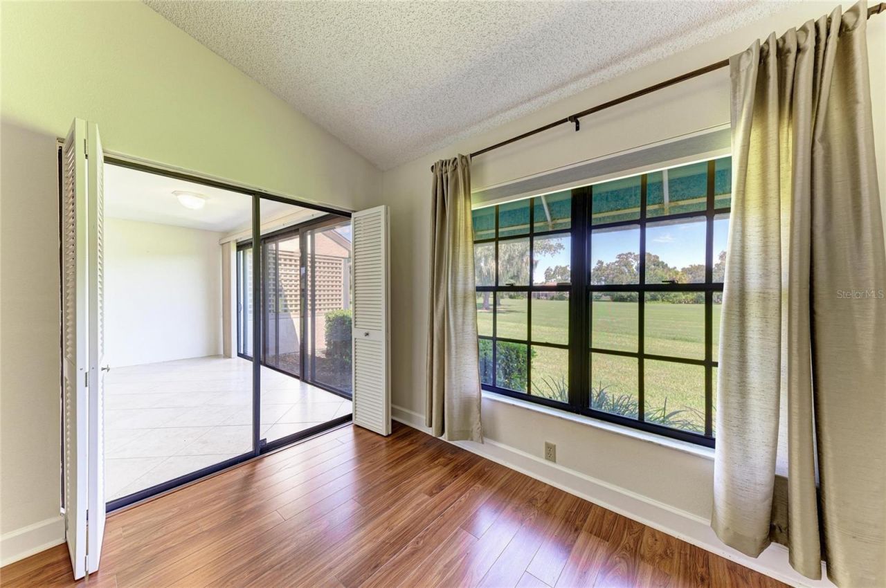 6085 Clubside Drive , Sarasota, FL 34243 Photo