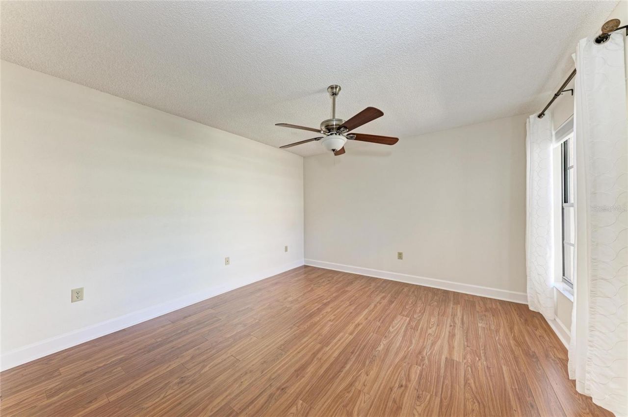 6085 Clubside Drive , Sarasota, FL 34243 Photo