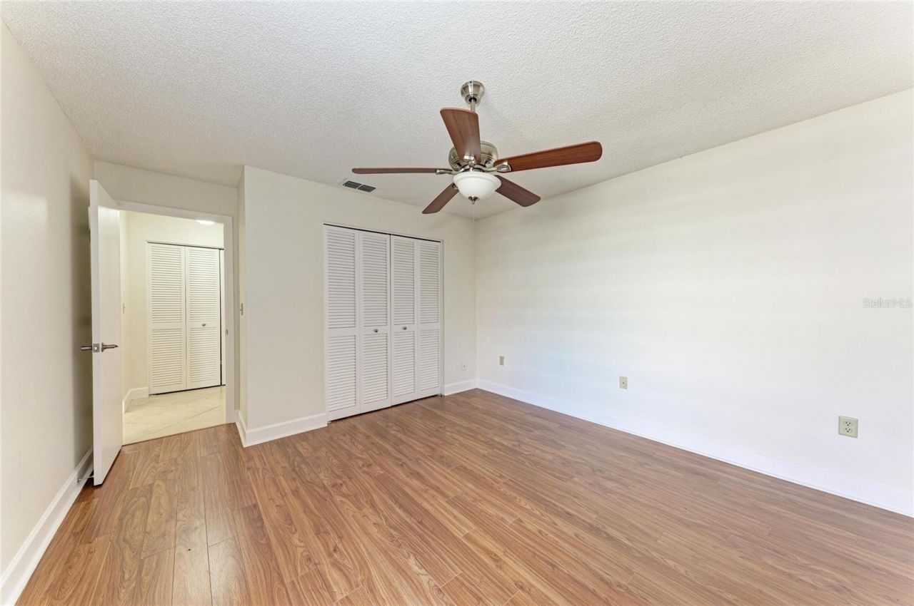 6085 Clubside Drive , Sarasota, FL 34243 Photo