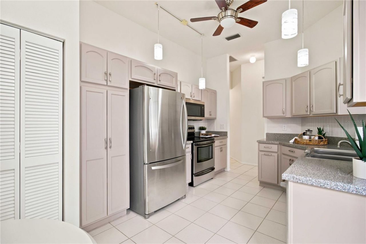 4730 Raintree Street Circle E, Bradenton, FL 34203 Photo