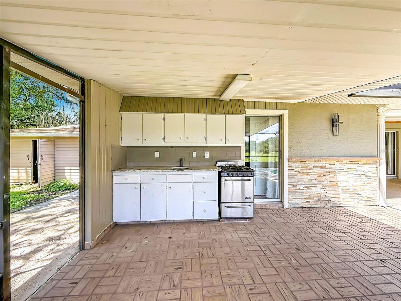 2833 S Rose Avenue, Inverness, FL 34450 Photo
