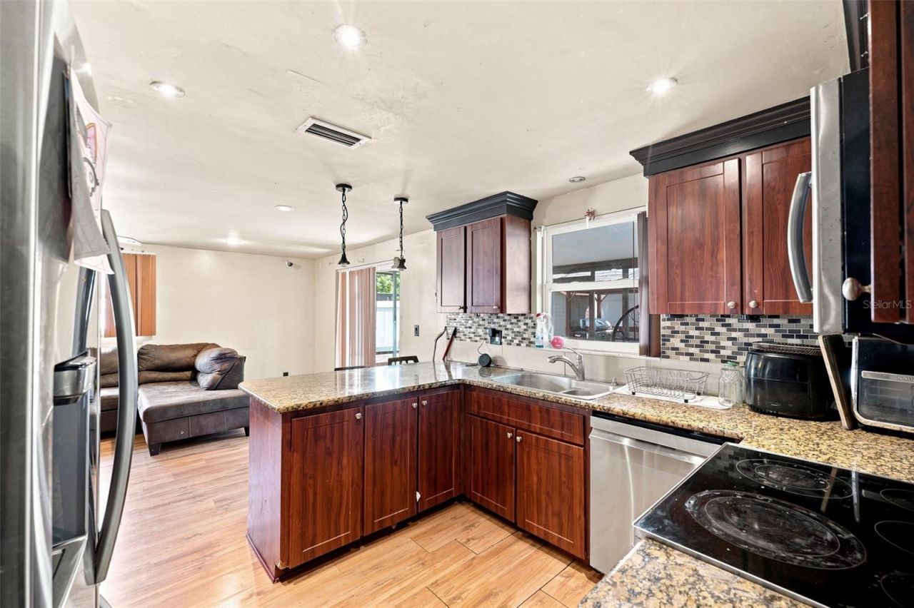 9040 Crabtree Lane , Port Richey, FL 34668 Photo