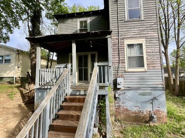 407 CARRUTHERS ST, LEXINGTON, VA 24450
