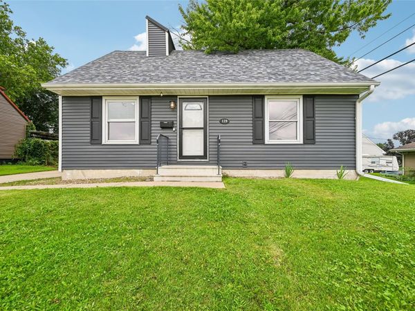 119 Heath Street NW, Cedar Rapids, IA 52405