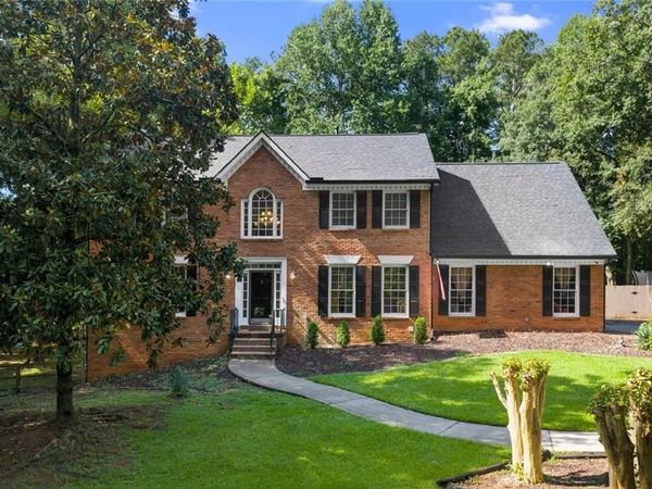 10560 Haynes Bridge Road , Alpharetta, GA 30022