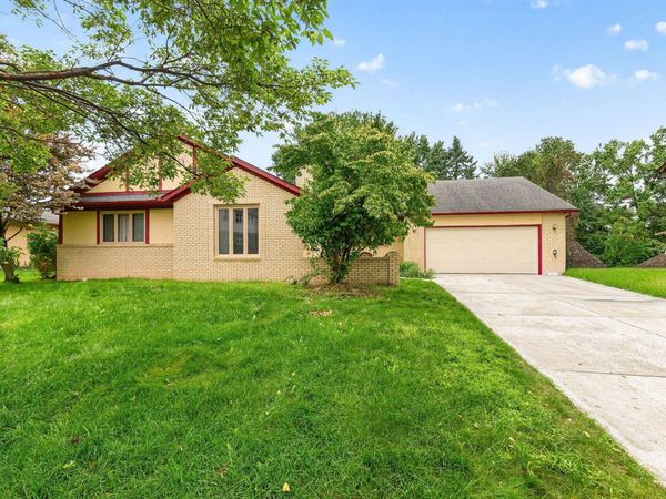 2101 Walnut Hill Park Drive , Columbus, OH 43232