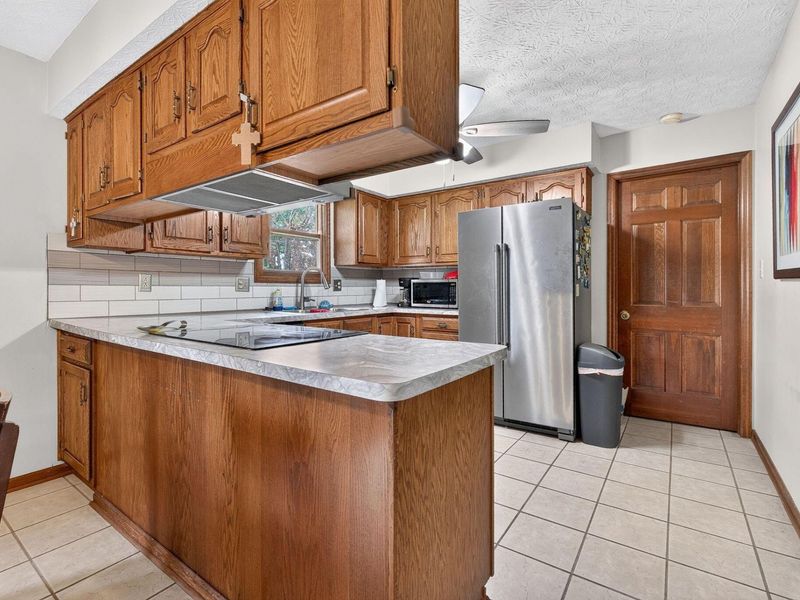 2101 Walnut Hill Park Drive, Columbus, OH 43232 Photo 15
