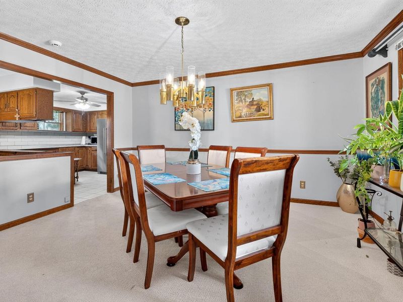2101 Walnut Hill Park Drive, Columbus, OH 43232 Photo 18