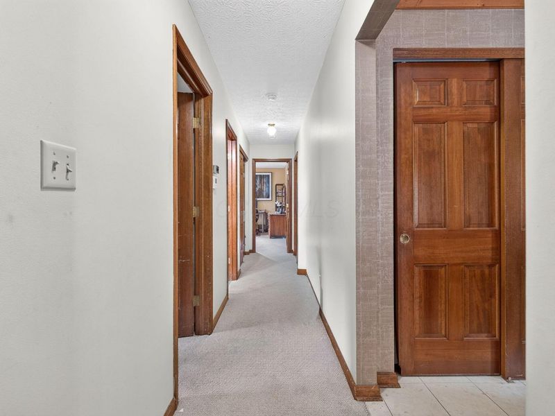 2101 Walnut Hill Park Drive, Columbus, OH 43232 Photo 20