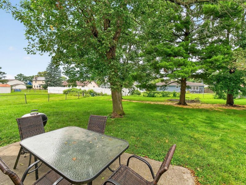 2101 Walnut Hill Park Drive, Columbus, OH 43232 Photo 31