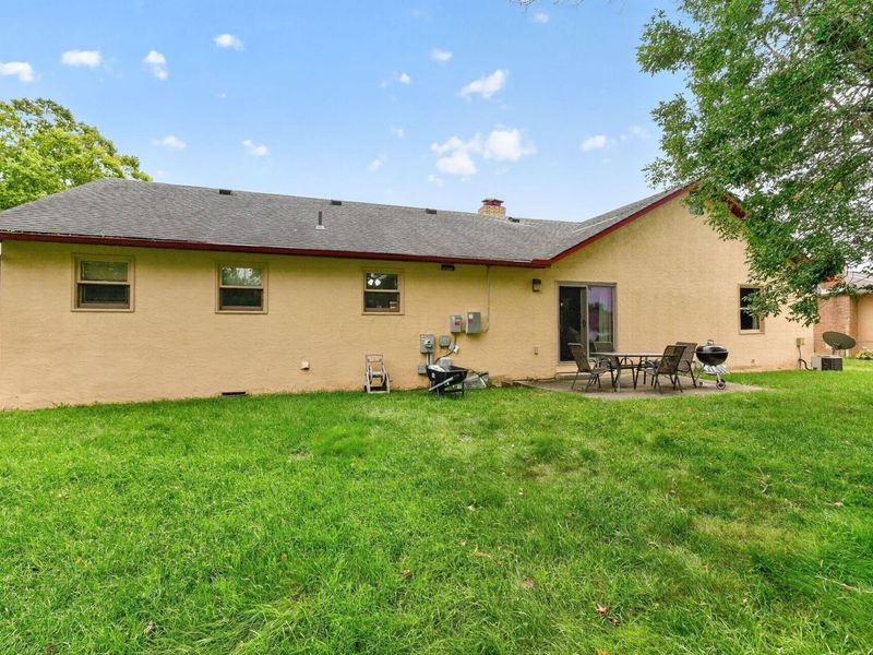 2101 Walnut Hill Park Drive, Columbus, OH 43232 Photo 32