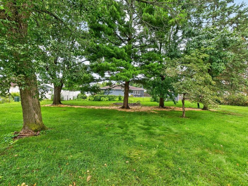 2101 Walnut Hill Park Drive, Columbus, OH 43232 Photo 35