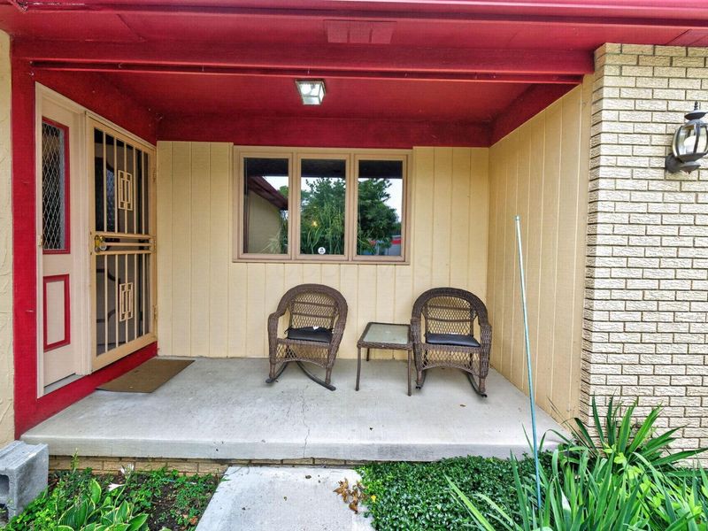 2101 Walnut Hill Park Drive, Columbus, OH 43232 Photo 4