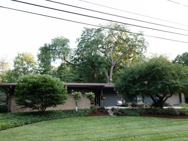 916 Ray Street , Geneva, IL 60134